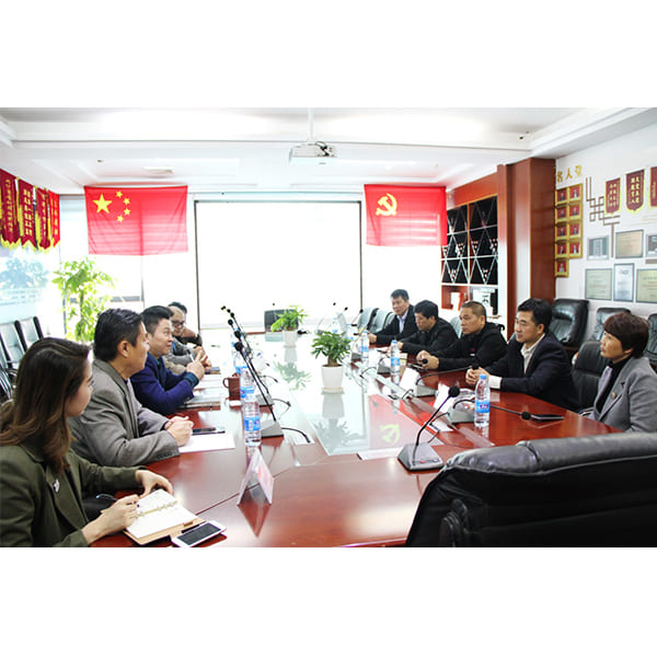 Chuangxinjia chairman and Guizhou government leaders communicate RFID animal husbandry management solution